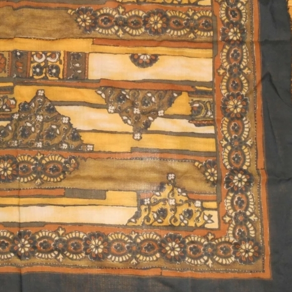Vintage Floral Pyramid Scarf Black Tan Gold Brown - Picture 2 of 8